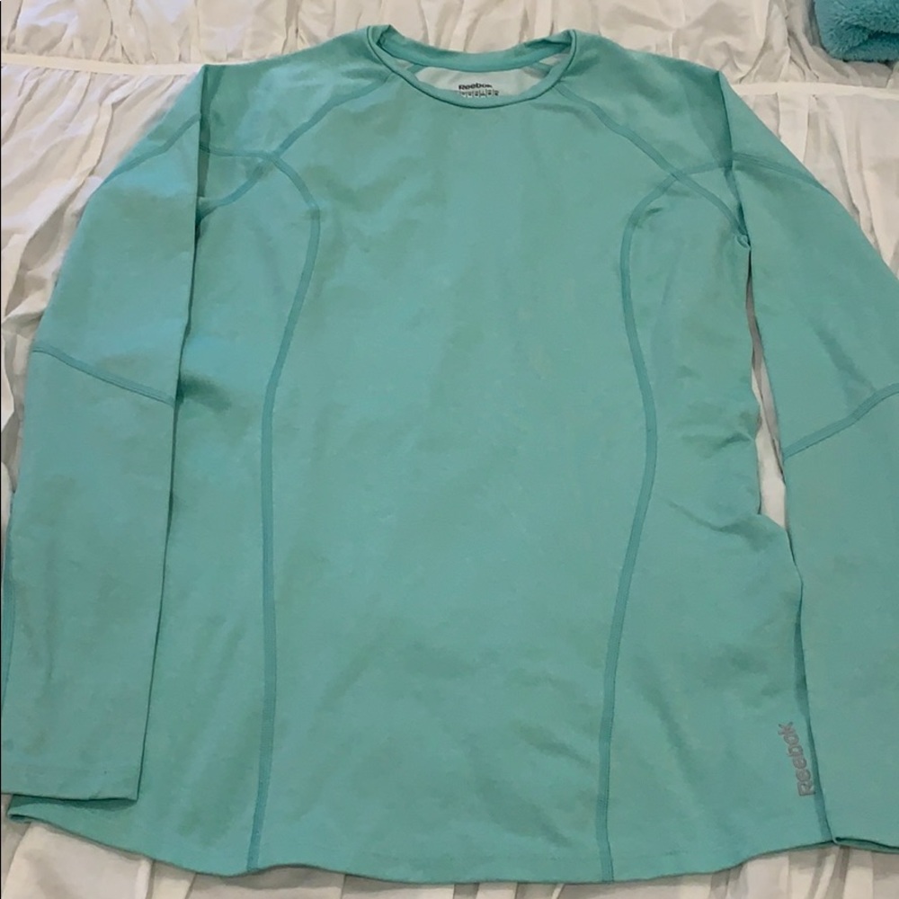 Reebok Play Dry top size medium